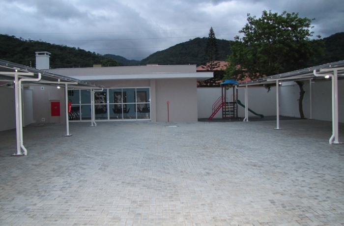 Garagem Edifício Hibiscus